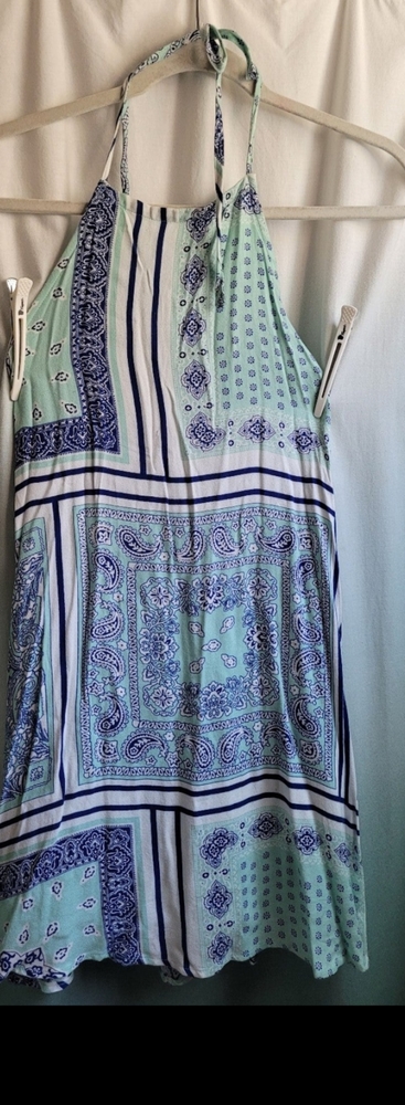 Lulus halter dress small